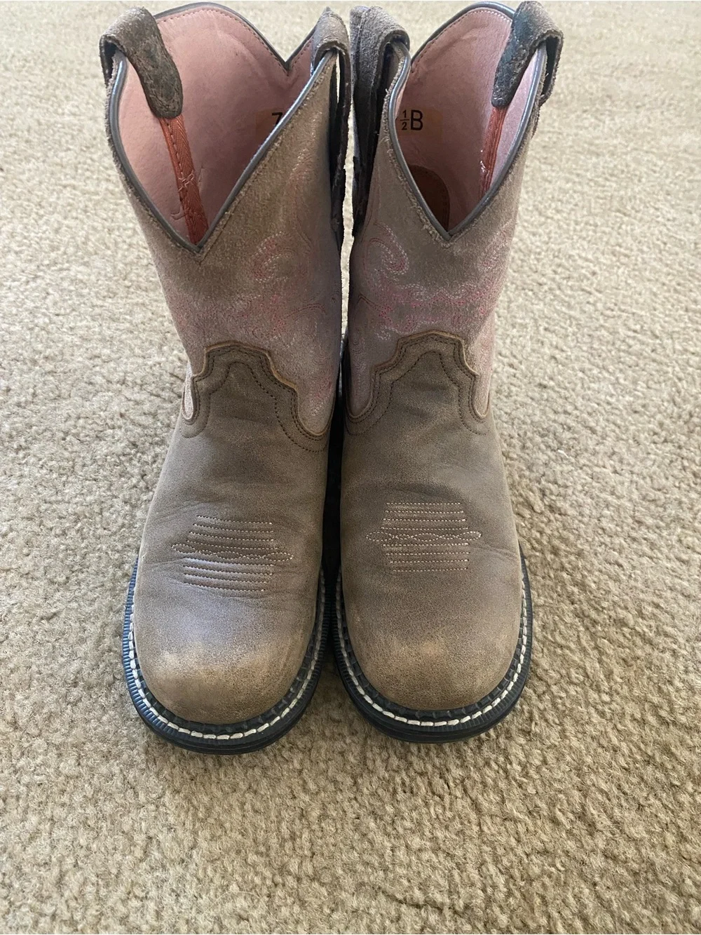 Ariat Fatbaby Western Boots | Pink Embroidered | Women’s 7.5B - Picture 3 of 5